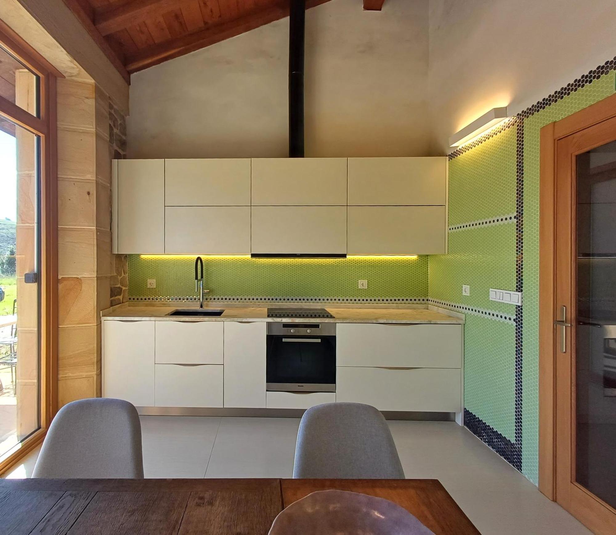 Amplio Apartamento Con Jardin En Casa Rural Haritza Con Vistas Al Mar Эа Экстерьер фото